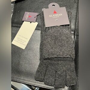 NWT Alashan Cashmere Texting Convertible Mittens In Graphite Grey
